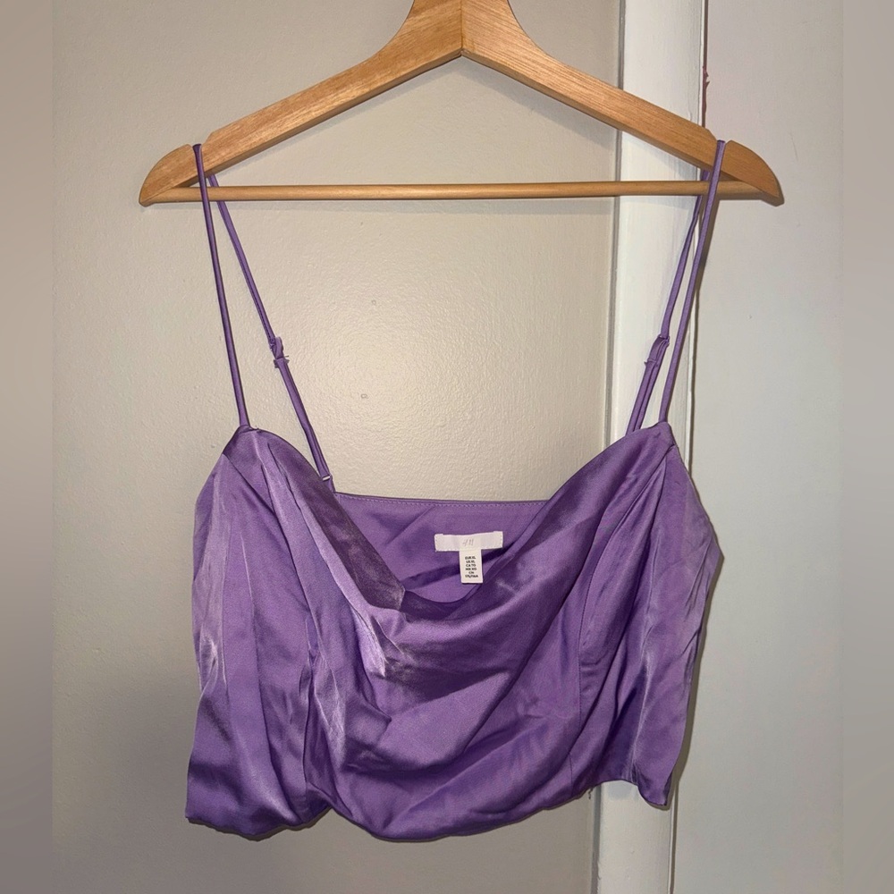 ⭐️Silky corset cowl neck crop top